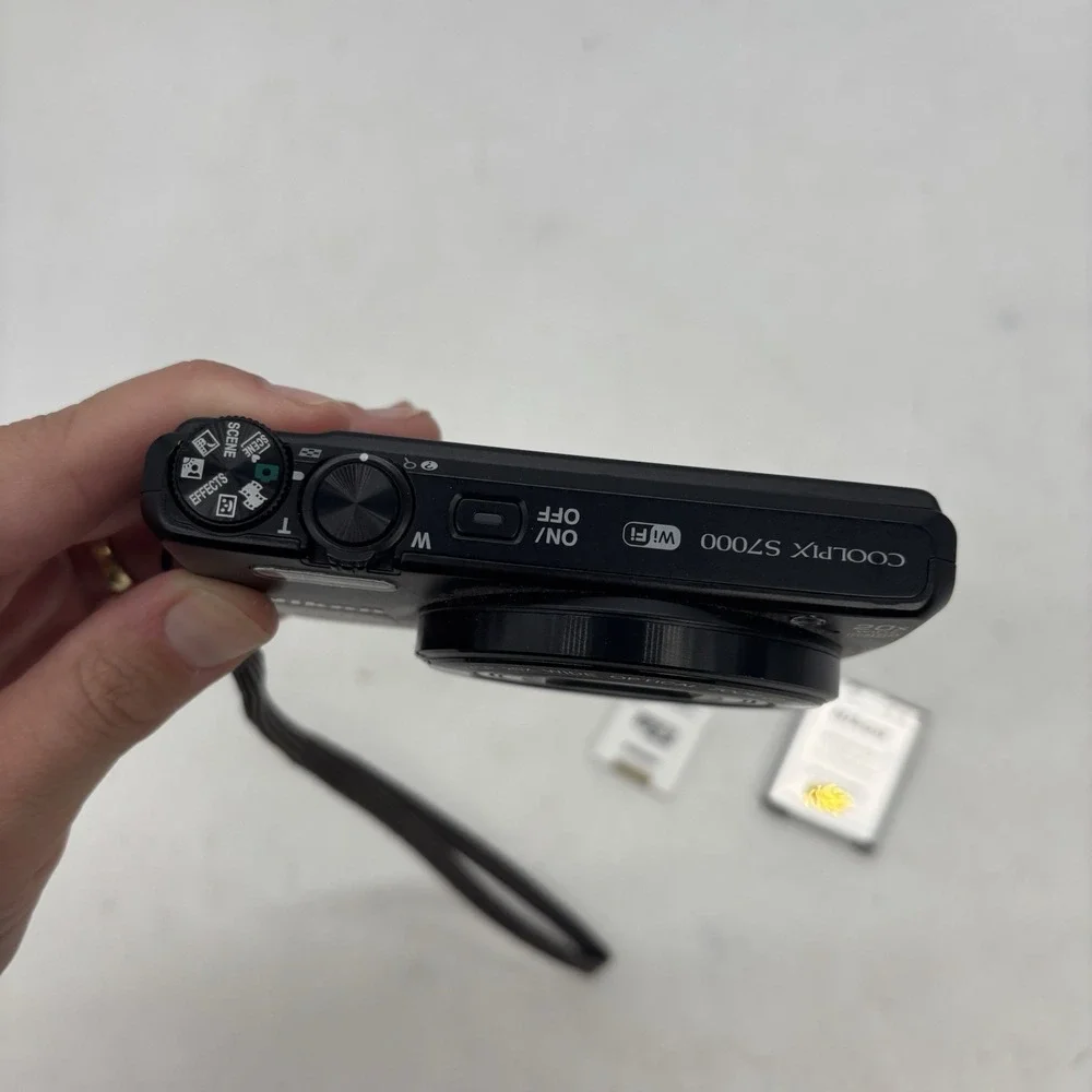 Nikon Coolpix S7000 Digital Camera With Battery And SD Card Black Untested